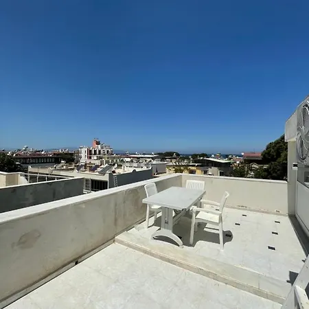 Moda Pansiyon Gazde/Camere de închiriat *